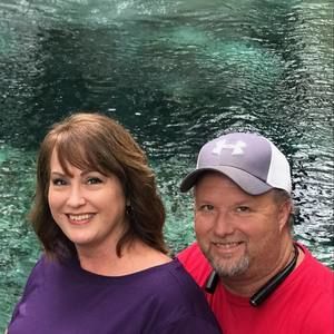 Meet your Posher, Dana n travis